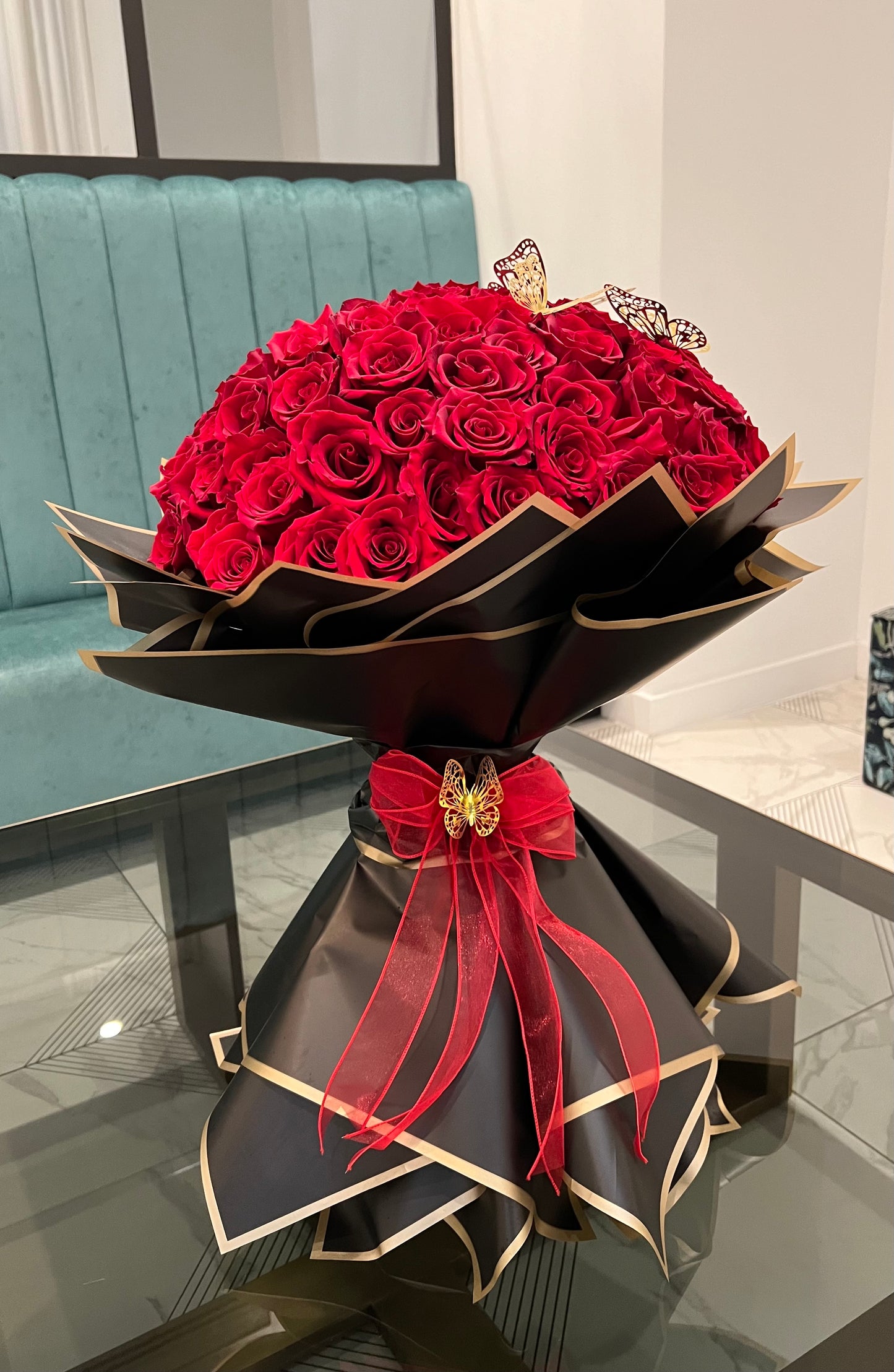 100 Red Premium Roses