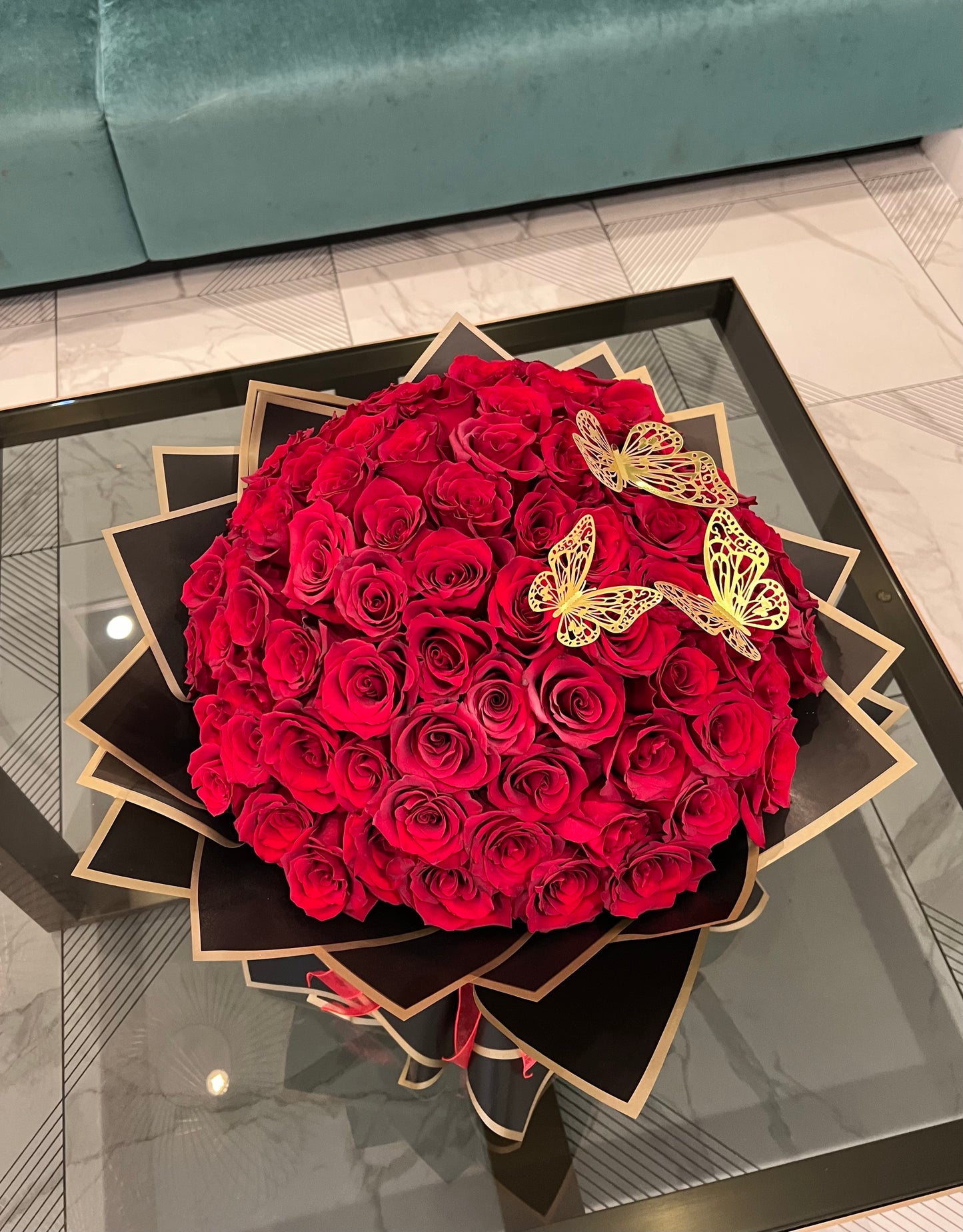 100 Red Premium Roses