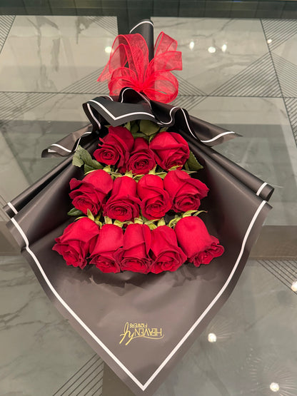1 Dozen Natural Red Roses