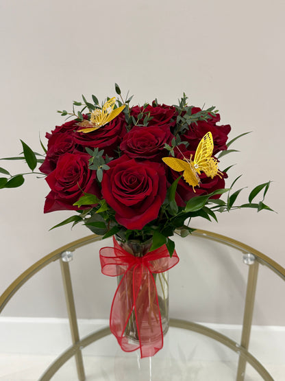1 Dozen roses in Vase with butterflies
