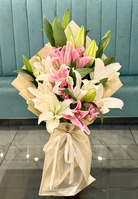 🌸  Heavenly Lily Blush Mom