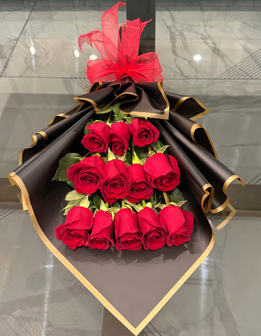 1 Dozen Natural Red Roses