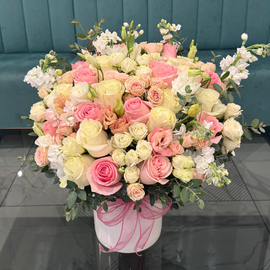 Pink and White in Vase – Luxury