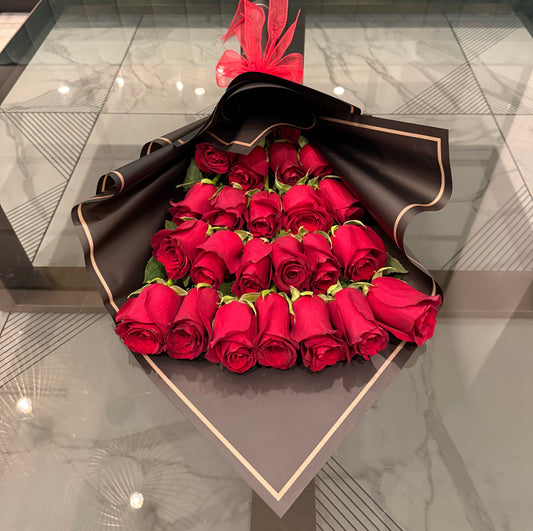 24 Natural Red Roses