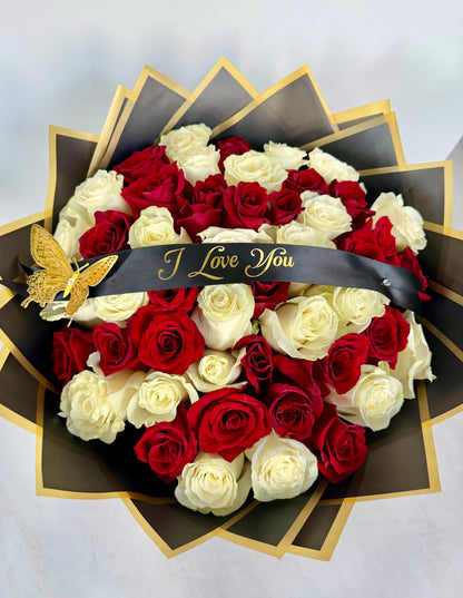 VALENTINE´S - 50 or 100 Red and White Premium Roses