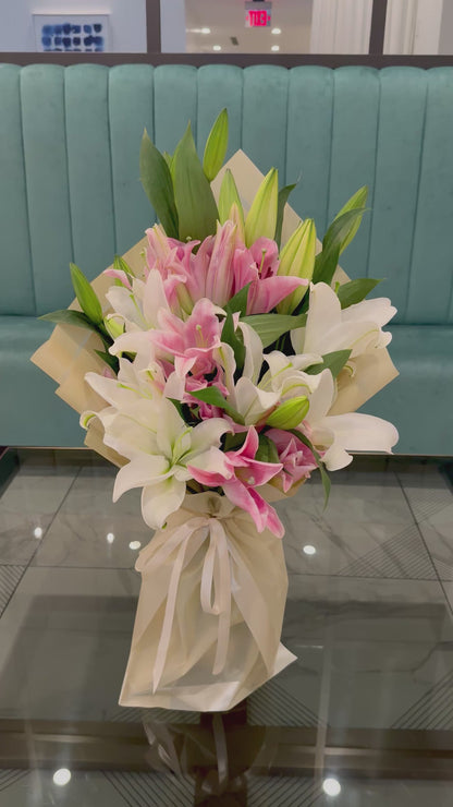🌸  Heavenly Lily Blush