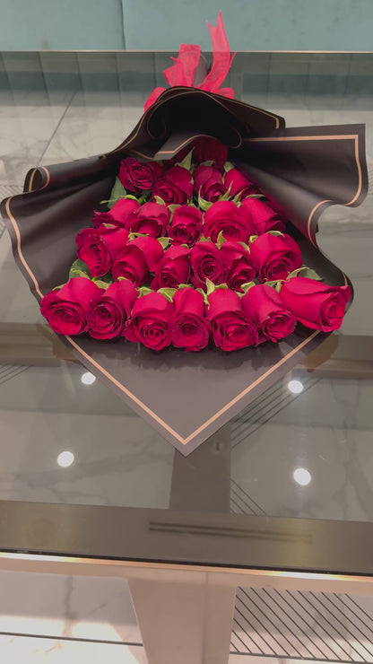 24 Natural Red Roses